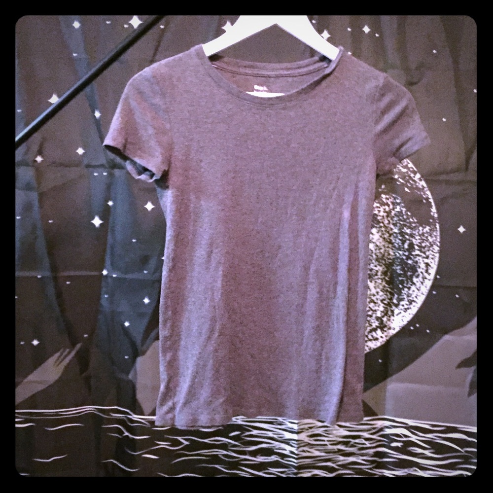 Plain Gray Crewneck Tee. Size Small/0-2.